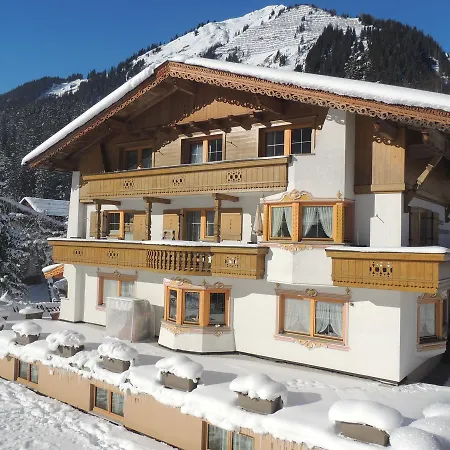 Landhaus Marion Guest house Holzgau