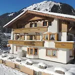 Marion Πανσιόν Holzgau